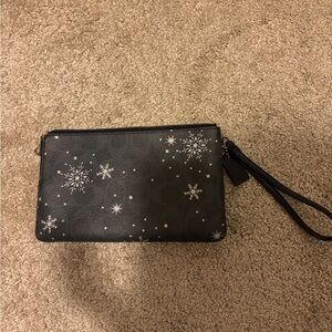 Elegant Black Snowflake Wristlet